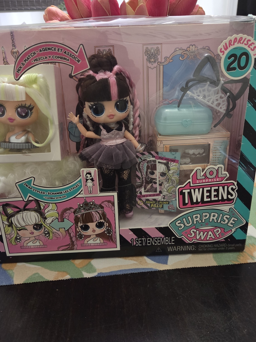 L.O.L. Surprise! Tweens Surprise Swap Doll - Black & Pink